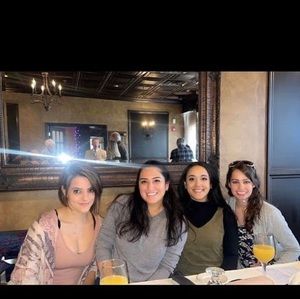 Meet your Posher, Kaitlin